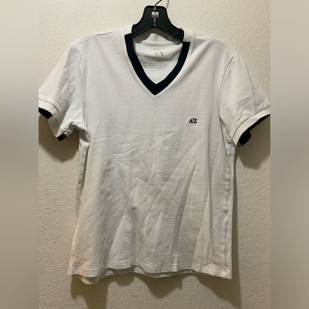 Armani v neck white and black small